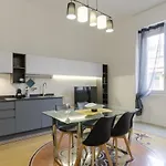 Joivy Elegant 1-bedroom Flat Near Spianata Castelletto