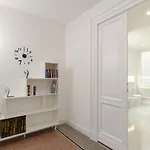 Appartement Joivy Elegant 1-bedroom Flat Near Spianata Castelletto Gênes