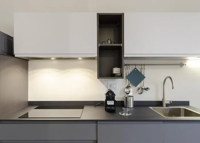 Apartament Joivy Elegant 1-bedroom Flat Near Spianata Castelletto Genua